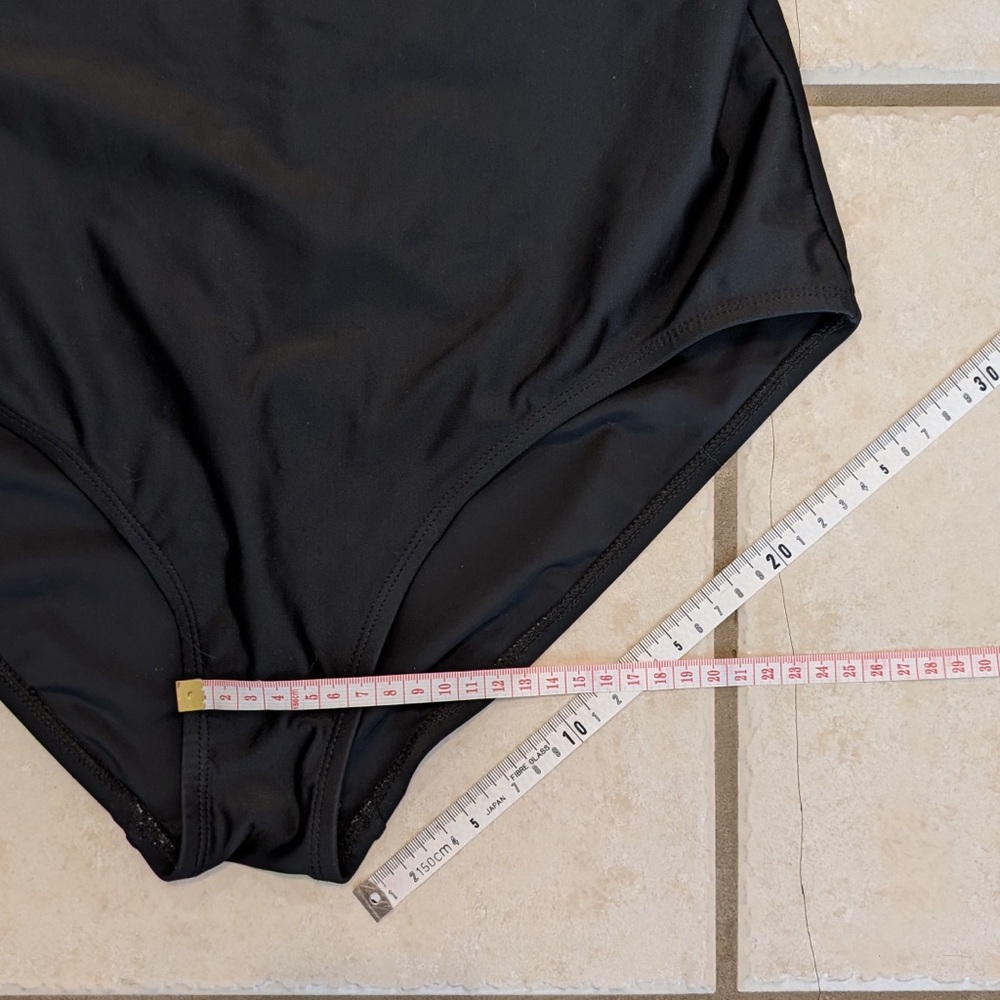 Y2K Krista One Piece Eyelet Detail Swimsuit Size 16 - Picture 7 of 13